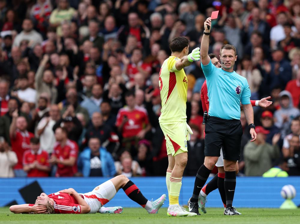 格策：梅西是我的偶像！给穆勒的建议是赛前别放狠话！