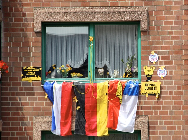 德甲战报：曼卡、斯基默破门，海登海姆2-1战胜弗赖堡